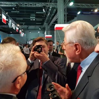 MSPO 2016: Minister Bartosz Kownacki na stoisku PCO S.A.